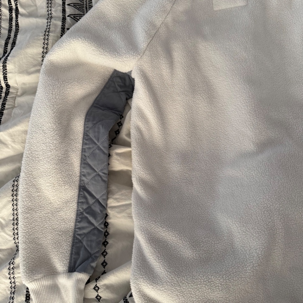 Abercrombie And Fitch Sherpa - image 4